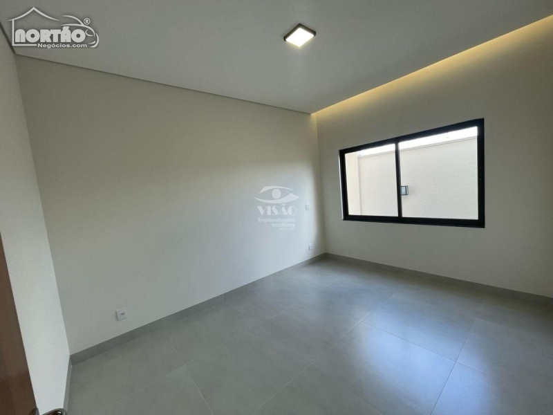 Casa à venda com 3 quartos, 157m² - Foto 8