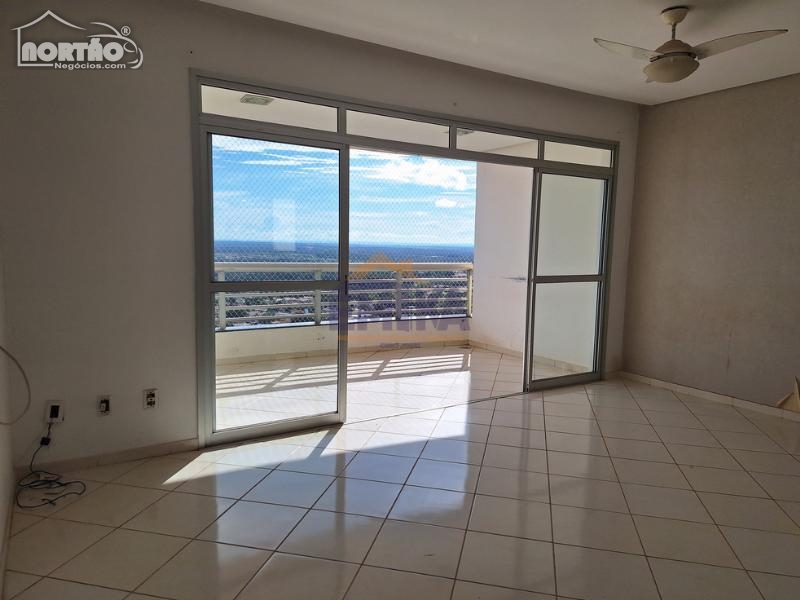 Casa à venda com 4 quartos, 146m² - Foto 3
