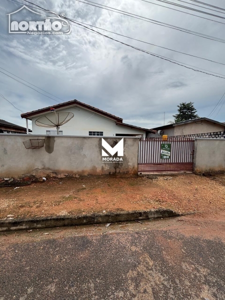 Casa à venda com 3 quartos - Foto 1