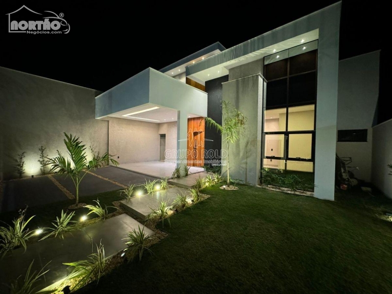 CASA a venda no RESIDENCIAL PARIS em Sinop/MT