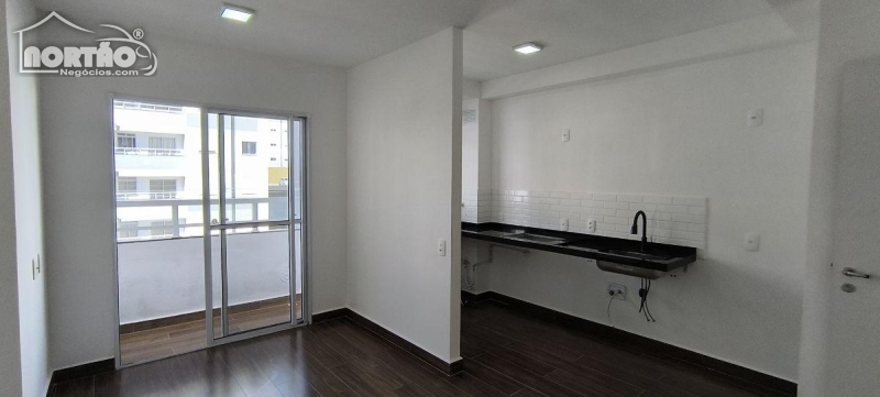 Casa à venda com 4 quartos, 58m² - Foto 6