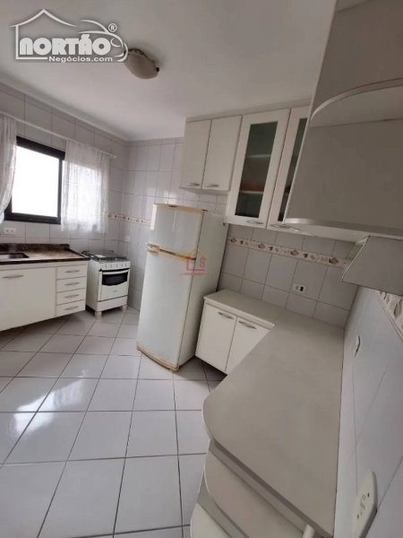 Apartamento para locação no AVIAÇÃO em Praia Grande/SP