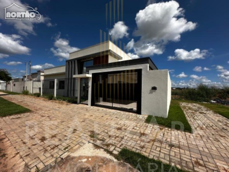 CASA a venda no JARDIM FLORENÇA em Sinop/MT