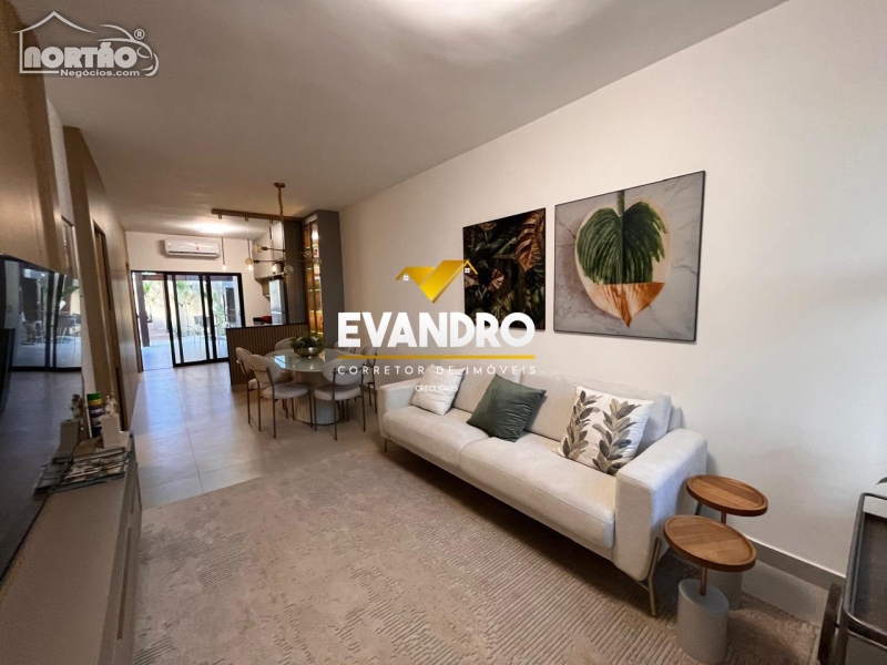 CASA A VENDA NO JARDIM IMPERIAL EM CUIABÁ/MT