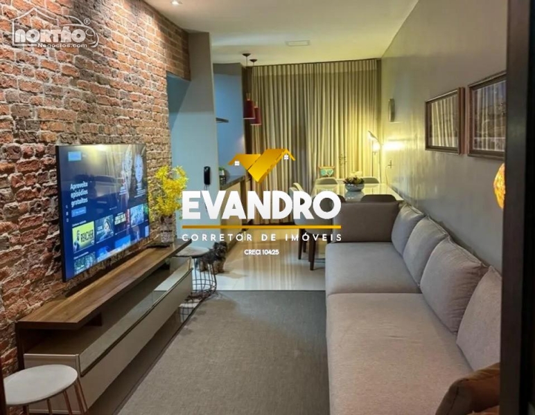CASA A VENDA NO JARDIM IMPERIAL EM CUIABÁ/MT