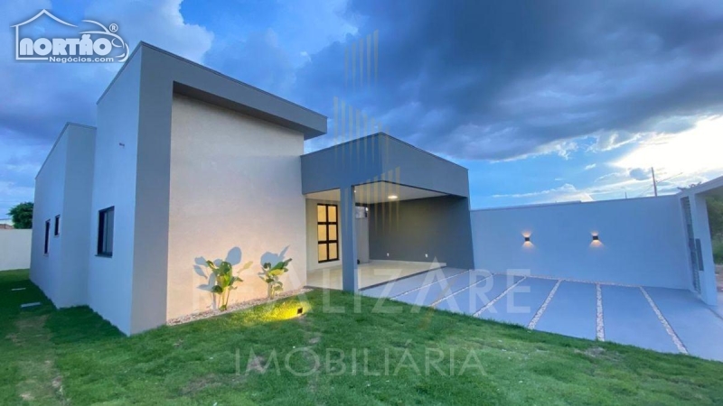CASA A VENDA NO JARDIM BOUGAINVILLE EM SINOP/MT