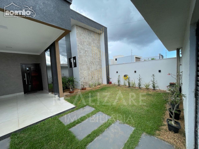 CASA A VENDA NO RESIDENCIAL FLORENÇA EM SINOP/MT