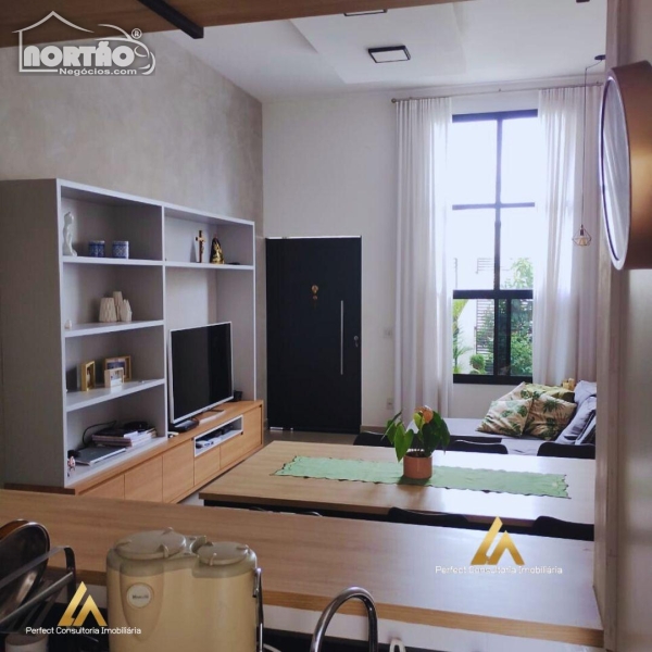 Casa à venda com 5 quartos, 250m² - Foto 6