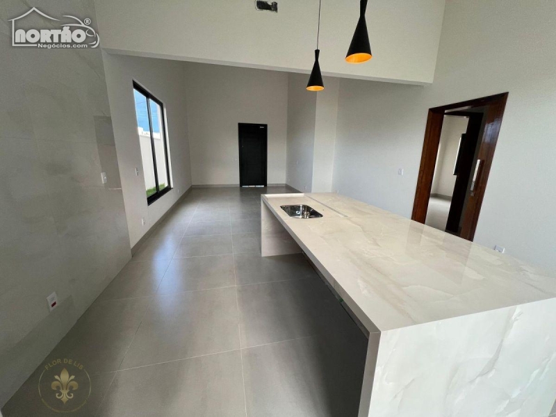 CASA a venda no RESIDENCIAL PARIS - SINOP MT em Sinop/MT