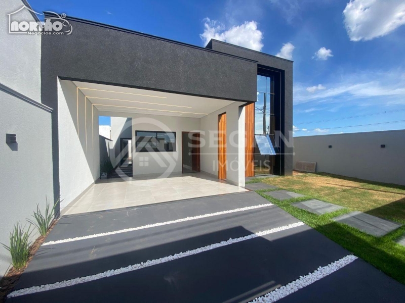 CASA A VENDA NO RESIDENCIAL SANTA ROSA EM SINOP/MT