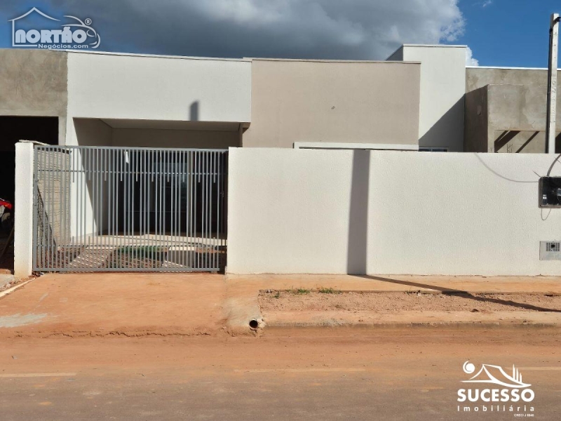 CASA a venda no JARDIM DOS IPÊS em Sinop/MT