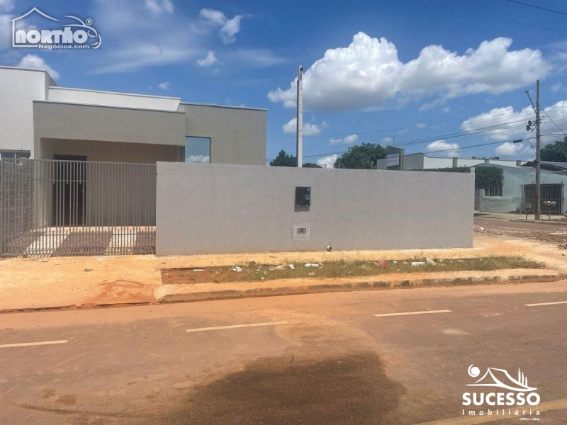 CASA a venda no JARDIM DOS IPÊS em Sinop/MT