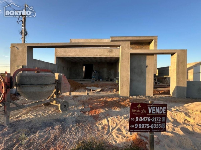 CASA A VENDA NO RESIDENCIAL RIVIERA SUÍÇA I- SINOP MT EM SINOP/MT