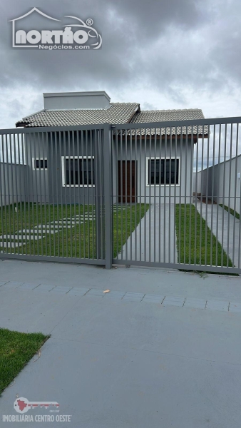 Casa à venda com 3 quartos, 103m² - Foto 2