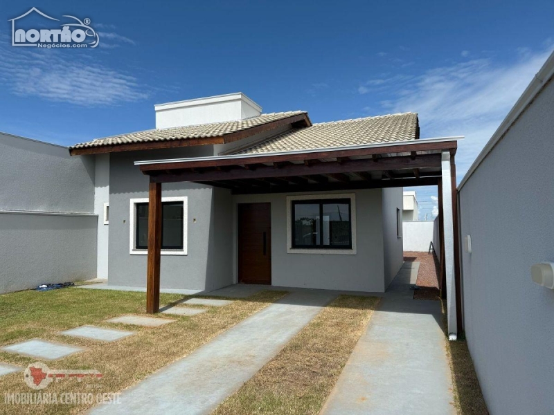 Casa à venda com 3 quartos, 103m² - Foto 3