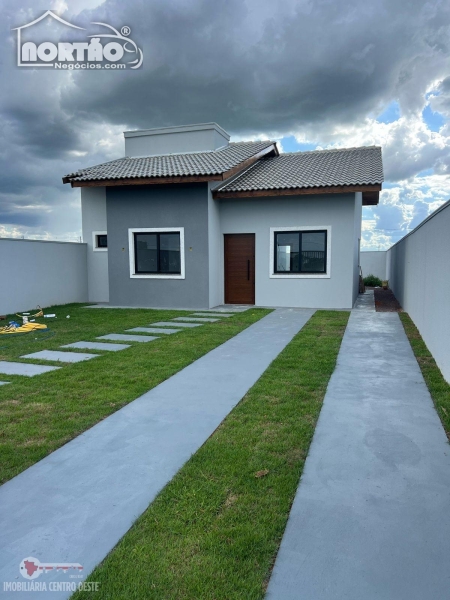 Casa à venda com 3 quartos, 103m² - Foto 4