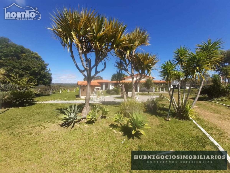 Casa à venda com 4 quartos, 14m² - Foto 3