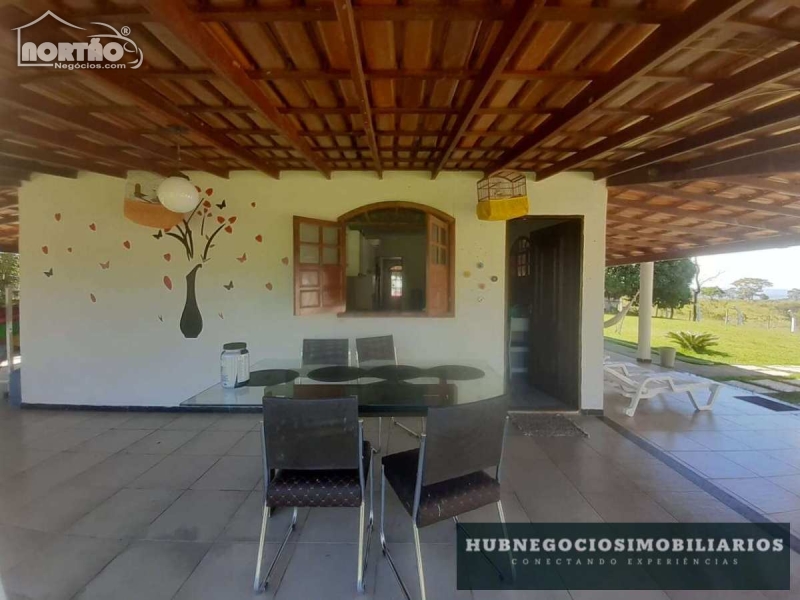 Casa à venda com 4 quartos, 14m² - Foto 7