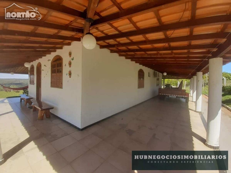 Casa à venda com 4 quartos, 14m² - Foto 8