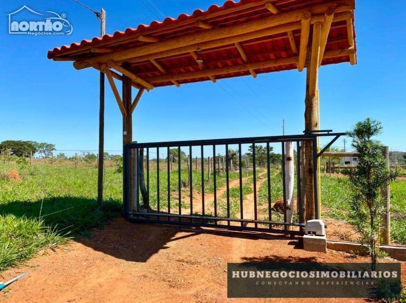 Casa à venda com 3 quartos, 6810m² - Foto 6
