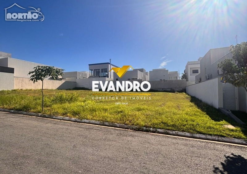 TERRENO A VENDA NO CONDOMÍNIO PRIMOR DAS TORRES EM CUIABÁ/MT