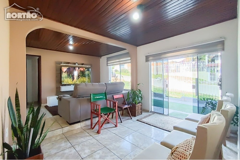 CASA A VENDA NO SANTA ISABEL EM VIAMÃO/RS