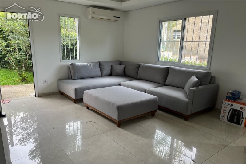 CASA A VENDA NO SANTA ISABEL EM VIAMÃO/RS