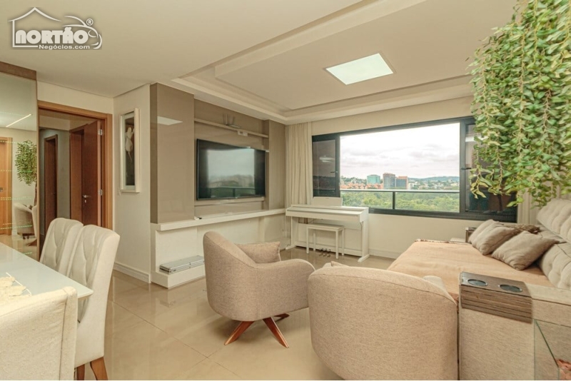 APARTAMENTO A VENDA NO PASSO DA AREIA EM PORTO ALEGRE/RS