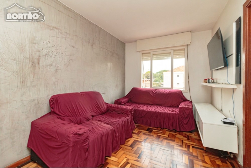 APARTAMENTO A VENDA NO PASSO DA AREIA EM PORTO ALEGRE/RS