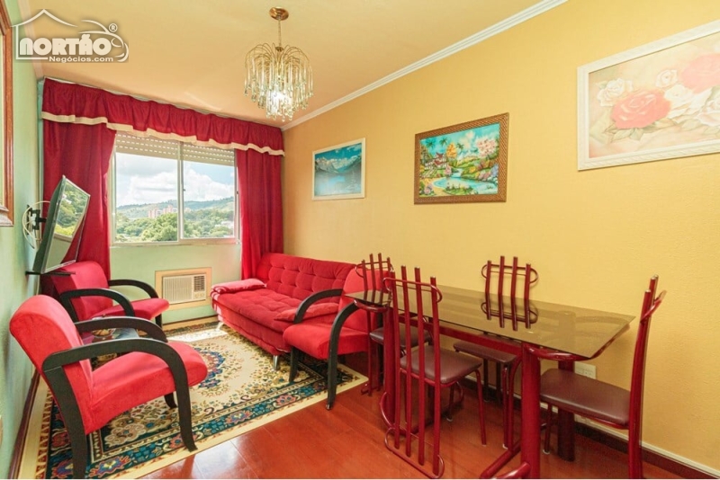 APARTAMENTO A VENDA NO JARDIM SABARÁ EM PORTO ALEGRE/RS