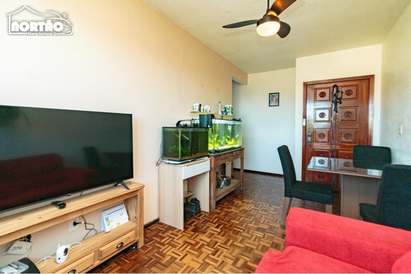 APARTAMENTO A VENDA NO JARDIM SABARÁ EM PORTO ALEGRE/RS