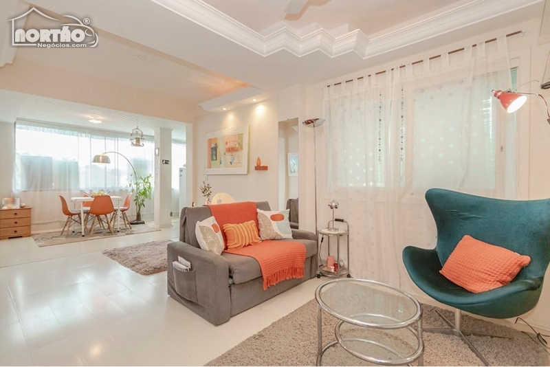 APARTAMENTO A VENDA NO JARDIM ITU EM PORTO ALEGRE/RS