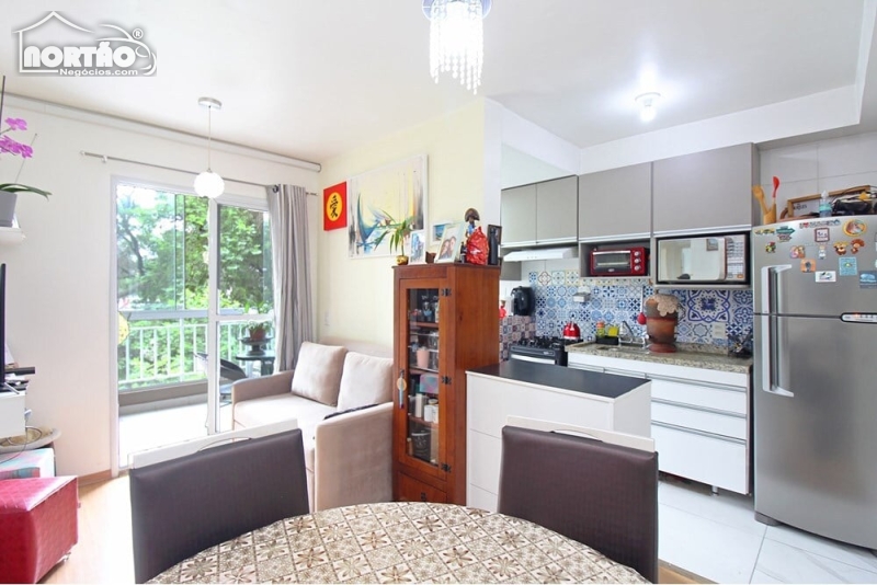 APARTAMENTO A VENDA NO TERESÓPOLIS EM PORTO ALEGRE/RS