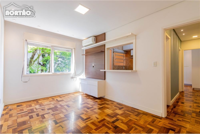 APARTAMENTO A VENDA NO MENINO DEUS EM PORTO ALEGRE/RS