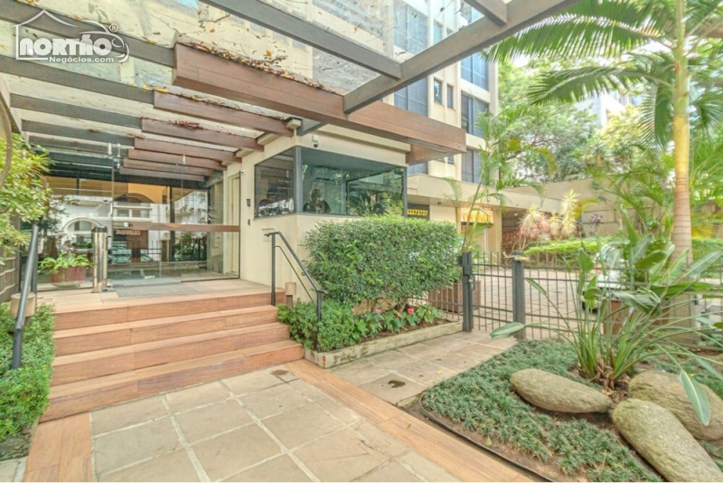 APARTAMENTO A VENDA NO MOINHOS DE VENTO EM PORTO ALEGRE/RS