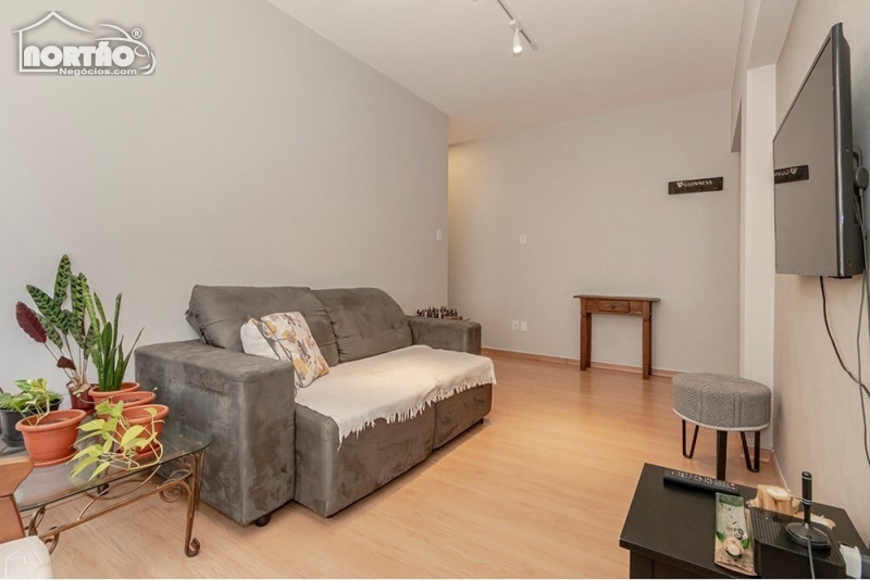 APARTAMENTO A VENDA NO RIO BRANCO EM PORTO ALEGRE/RS