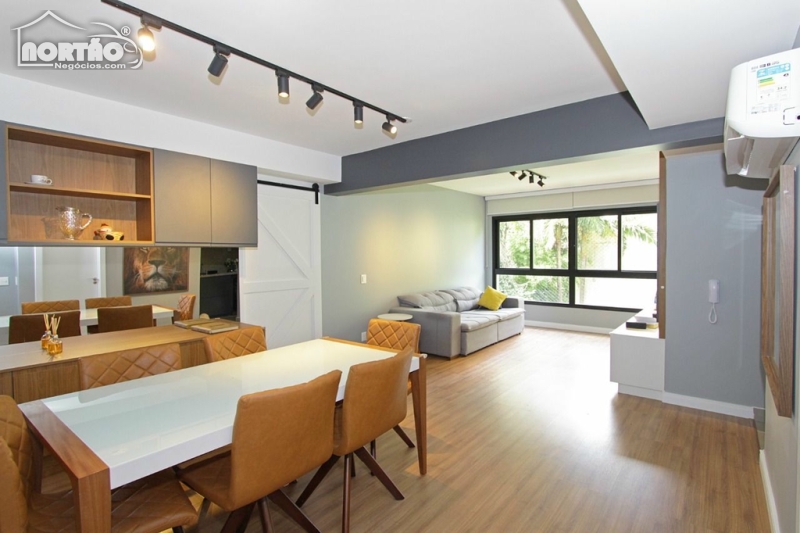 APARTAMENTO A VENDA NO MENINO DEUS EM PORTO ALEGRE/RS