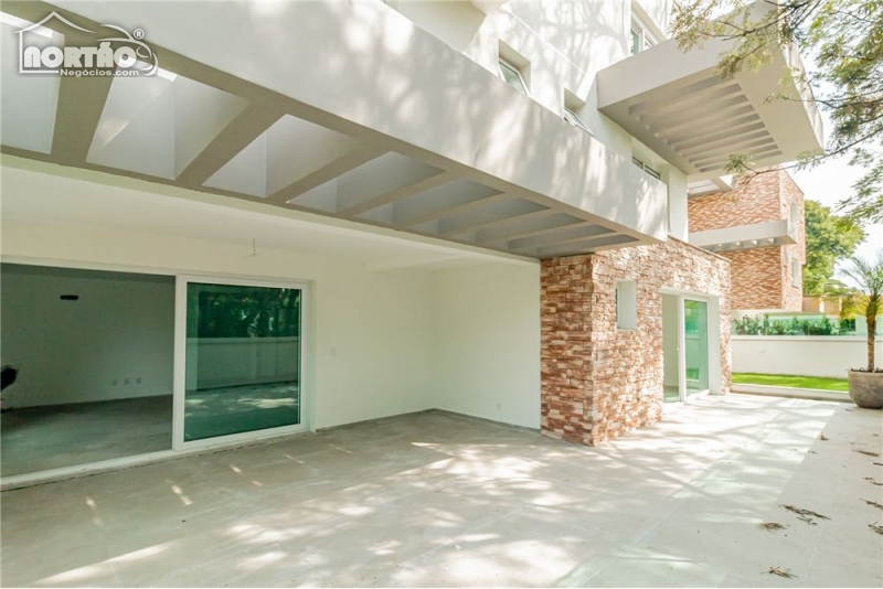 APARTAMENTO A VENDA NO MENINO DEUS EM PORTO ALEGRE/RS