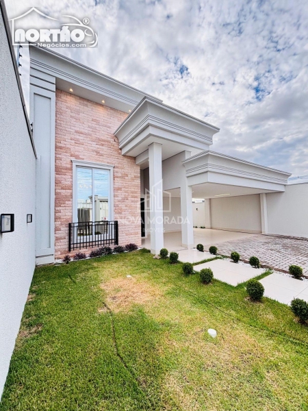 CASA a venda no RESIDENCIAL PARIS em Sinop/MT