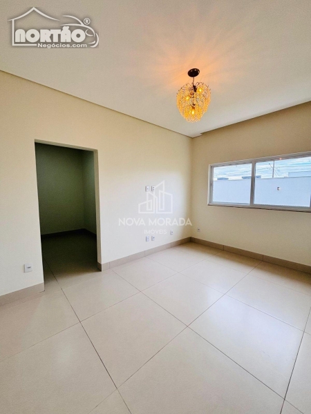 Casa à venda com 4 quartos, 168m² - Foto 10