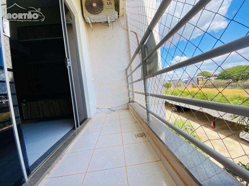 Casa à venda com 3 quartos, 64m² - Foto 3