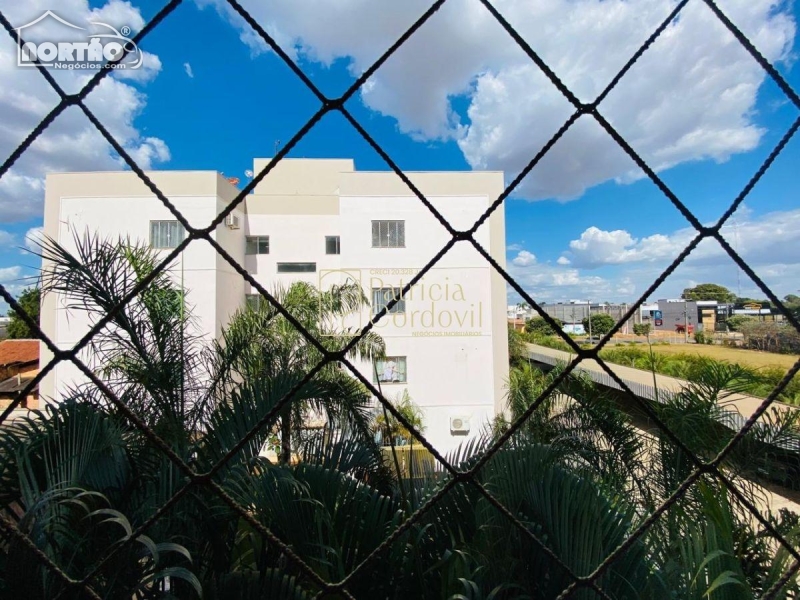 Casa à venda com 3 quartos, 64m² - Foto 4