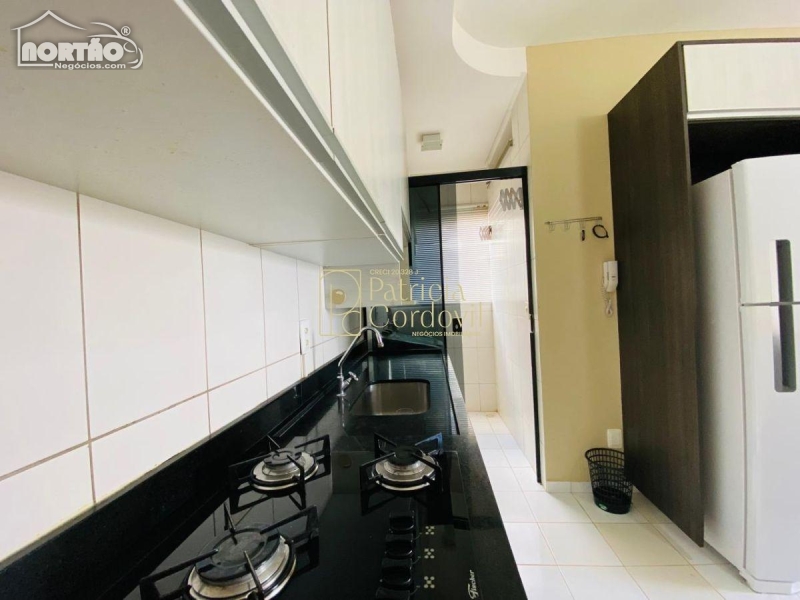 Casa à venda com 3 quartos, 64m² - Foto 8