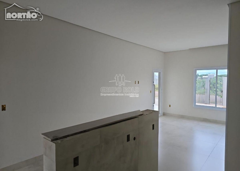 Casa à venda com 4 quartos, 118m² - Foto 4