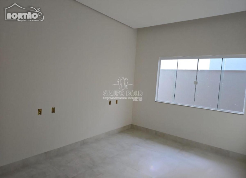 Casa à venda com 4 quartos, 118m² - Foto 5