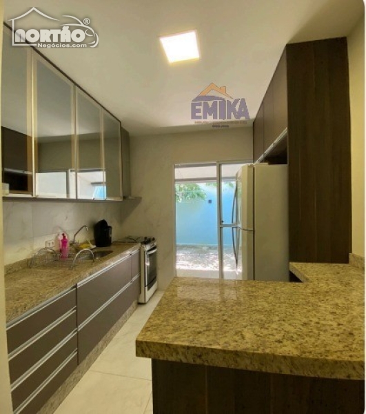 Casa à venda com 3 quartos, 53m² - Foto 9