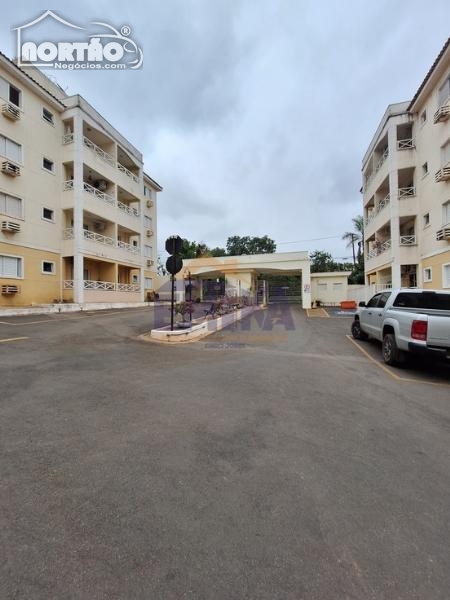 Casa à venda com 2 quartos, 75m² - Foto 2