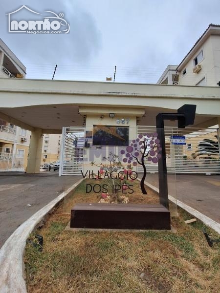 Casa à venda com 2 quartos, 75m² - Foto 3