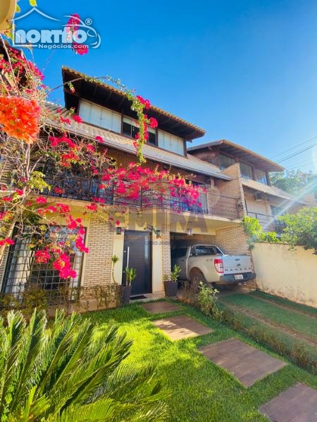 Casa a venda no X em Chapada dos Guimarães/MT