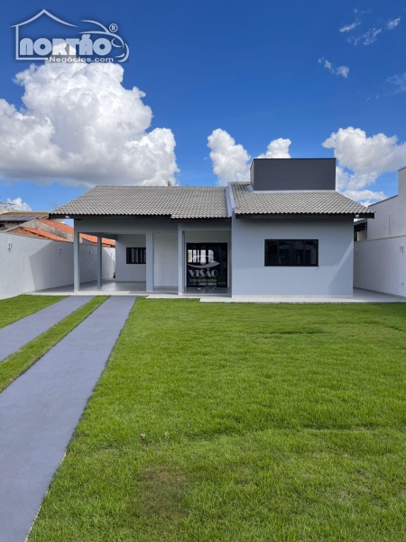 CASA A VENDA NO JARDIM MARINGÁ EM SINOP/MT